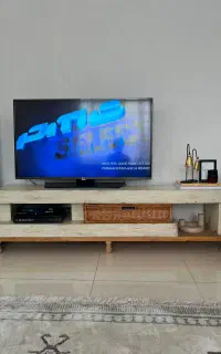میز تلویزیون ام دی اف