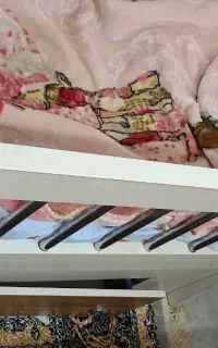 تخت و گهواره نوزاد