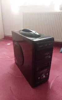 کیس کامپیوتر + مانیتور LG سالم و تمیز.