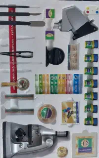 میکروسکوپ دانش آموزی