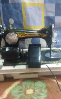 چرخ خیاطی قدیمی