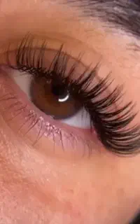 اکستنشن و کاشت هیدن مژه