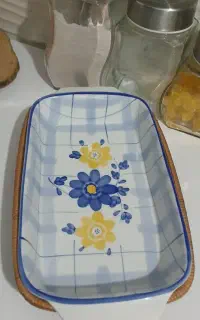 ظرف و لوازم خانه