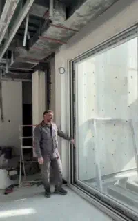 به چندنفرنیروکاردرب وپنجره سازی نیازمندیم