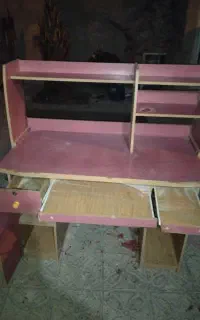 میز مطالعه و میز کار