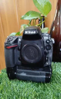 d700 نیکون