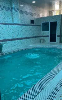 همراه ورزشی برای استخر