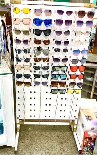 فروش استند عینک