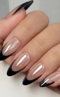 خدمات وآموزش تضمینی ناخن ۱۵۰