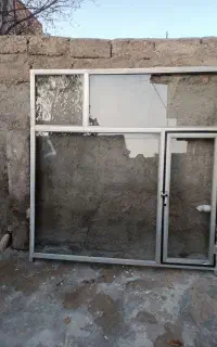 پنجره آلمینیوم با شیشه