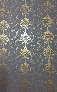 اجرای طرح کاغذدیواری با غلطک و رنگ اکرولیک