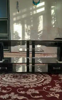 زیرتلویزیون شیشه ای در حدنو