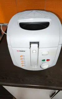 سرخ کن ELEKTA