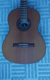 گیتار قدیمی