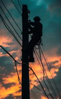 برقکار از پایه برق به خانه برقکاری ساختمان برق کار