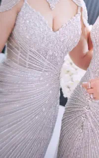 خیاط لباس شب و عروس