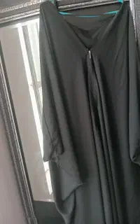 یک عدد چادر عبایی و یک عدد چادر ساده