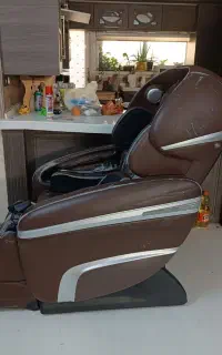 صندلی ماساژور سویسی