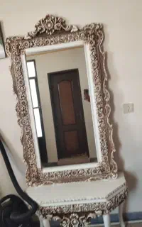 آینه کنسول سالم و تمیز