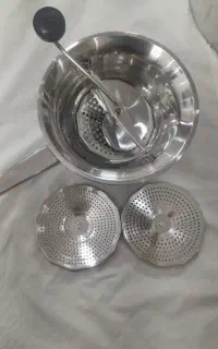 پوره کن و آبمیوه گیر قدیمی مولینکس آنتیک