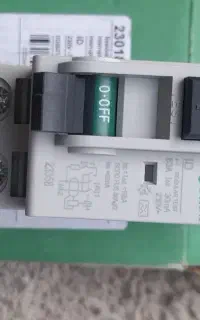 محافظ جان ۶۳ آمپر اشنایدر