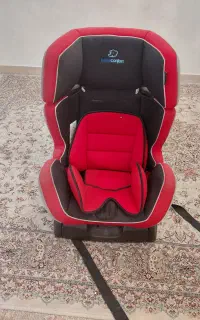 صندلی ماشین baby confort