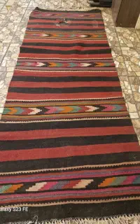 گلیم  در حدنو مناسب واسه خانه روستایی