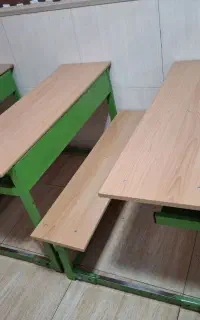 نیمکت مدرسه