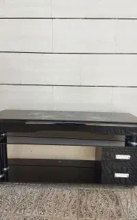 زیر تلویزیونی