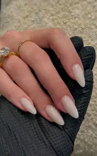 کاشت ناخن فقط 399 هزار تومان