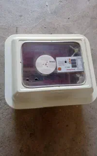 دستگاه جوجه کشی ایزی باتور 2