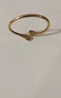 ۱۱گرم ۲۰ سوت طلای نو ۹۰ هزار بالای ث
