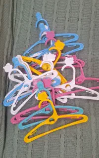 رخت آویز بچگانه