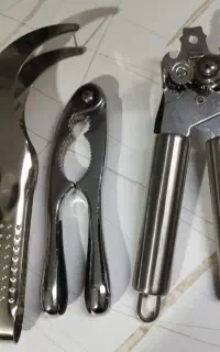 بادوم شکن . دربازکن دستی . اسلایس هندوانه .