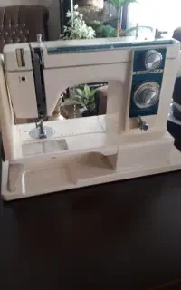 چرخ خیاطی ۸۱۳