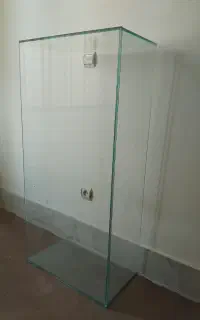 شیشه آکواریوم. دکور سکوریت. ویترین شیشه ای