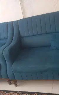ی دست مبل راحتی به همراه سه تاعسلی بفروش میرسد