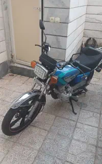 موتورسیگلت ۲۰۰ پیشرو