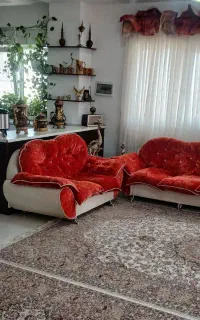 مبل بسیار راحت و محکم با رنگی زیبا
