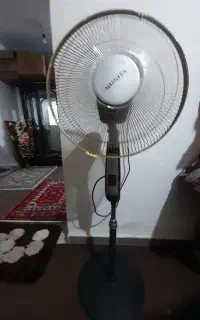 پنکه پایه دار( باکنترل)