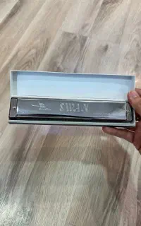 سازدهنی سوان در رویال موزیک