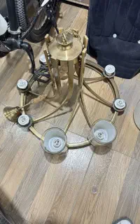 لوستر 8 شعله