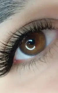 کاشت مژه و اکستنشن مژه تضمینی  با ۱۰ سال سابقه