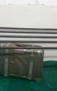 آبگرمکن برقی .تخت و پایه