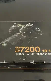 نیکون D7200 با لنز ۱۸-۱۴۰