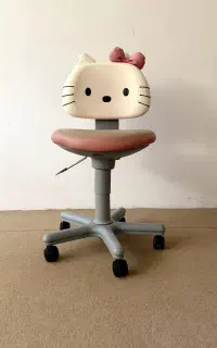 صندلی کودک و نوجوان نیلپر طرح Hello kitty