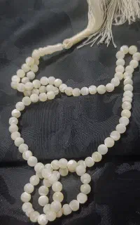 تسبیح با قدمت بالا از مرجان و بسر سرخ (خون)