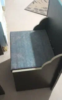 میز چرخ خیاطی در حد نو