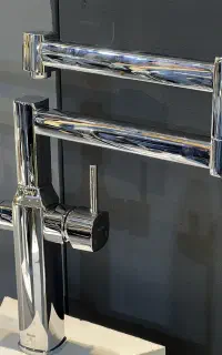 لوله کشی سرد و گرم و نصب شیرآلات و...