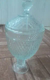 شکلات خوری پایه دار